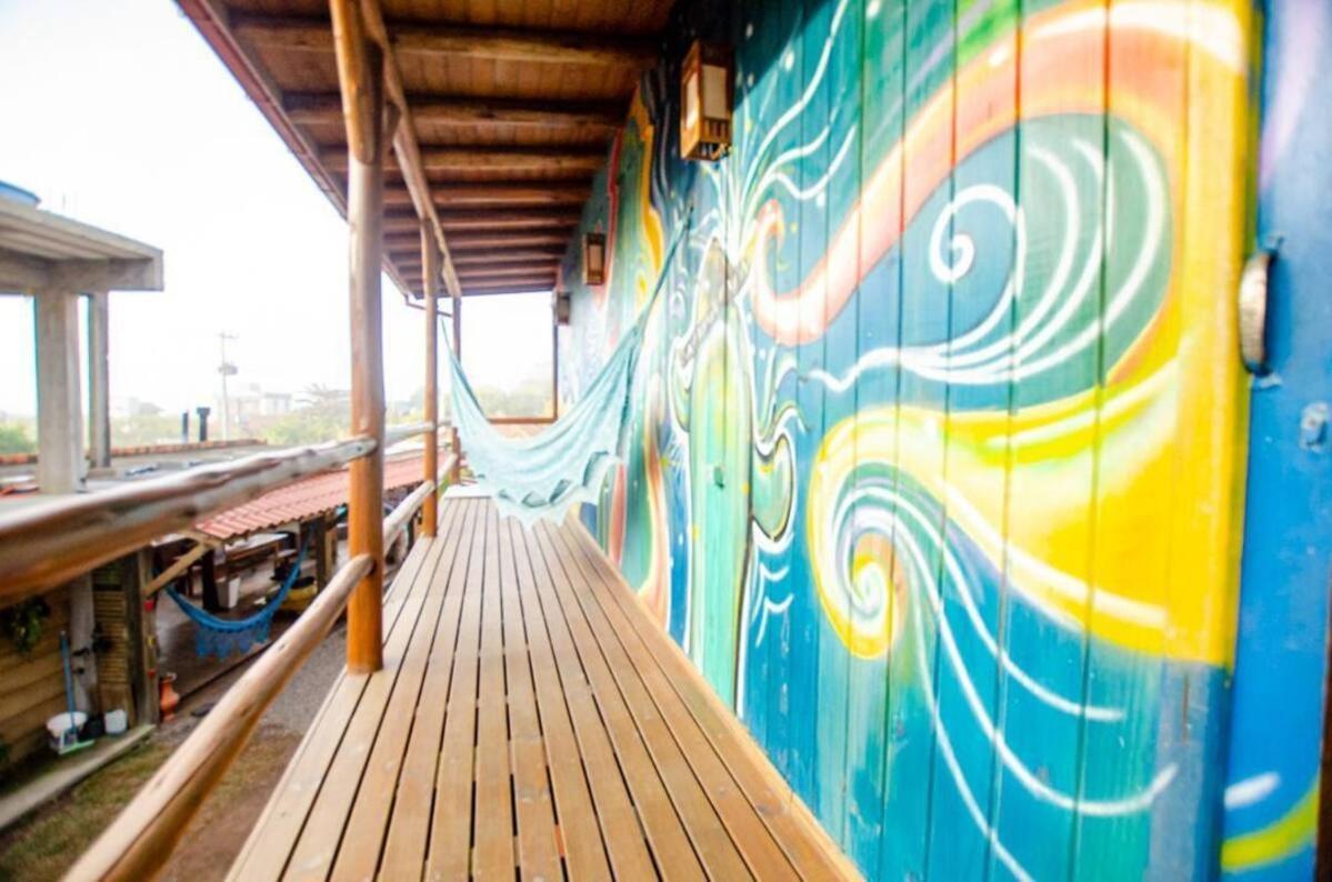 Hostel Quintal Do Rosa Praia do Rosa Ngoại thất bức ảnh